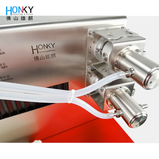 Desktop kleine volume essentiële olie vulmachine met XYZ 3-assige koppeling en precisie ± 0,5% voor cosmetische olie