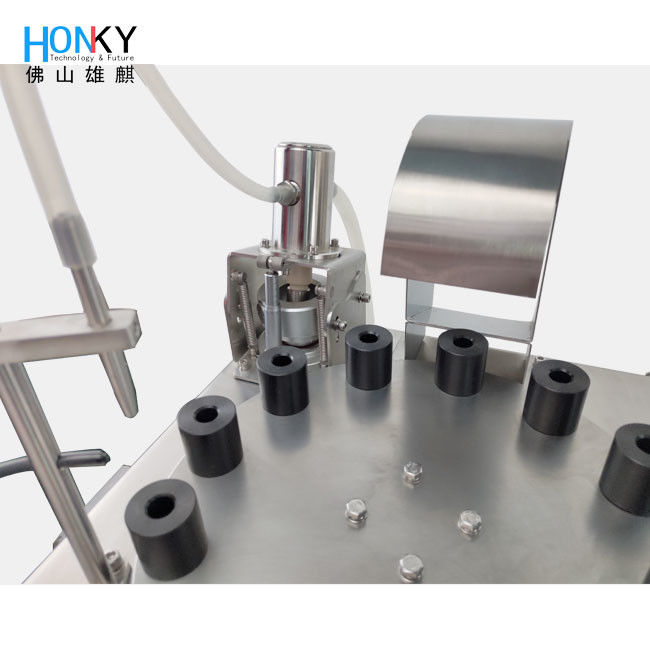 Desktop semi-automatische injectieflacon vulmachine met hoge precisie keramische pomp voor 0,6-6 ml