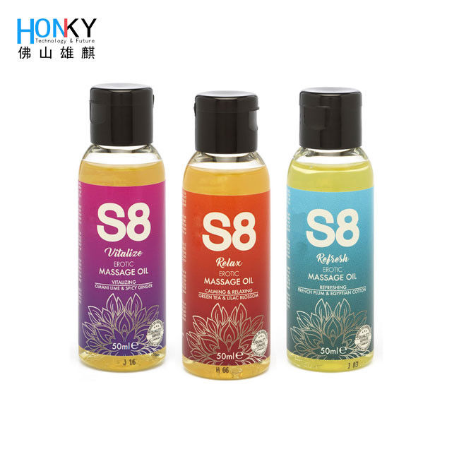 Desktop semi-automatische essentiële olieflessen vul- en dekselmachine met keramische zuigerpomp hoge precisie voor cosmetische olieverpakking